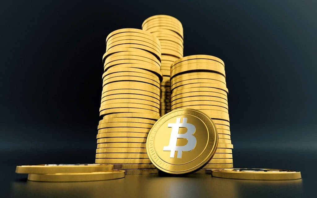 価格急上昇で初の4000ドル台突破！ビットコインとは？
