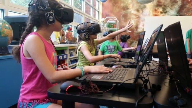 教育現場とビジネス界における、5つの革命的なVRの活用法。
