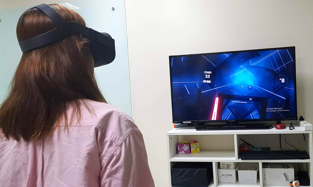 Trò chơi VR hấp dẫn nổi tiếng nhất - Beat Saber