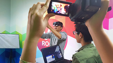 HoloLens 2