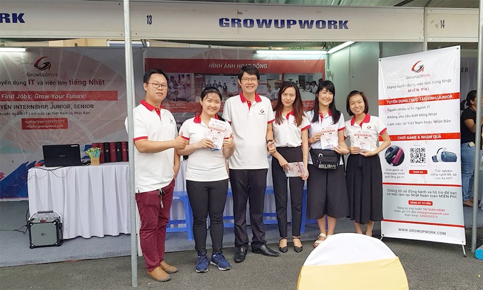 2019年の学生およびビジネスフェスティバルのGrowUpWorkブース