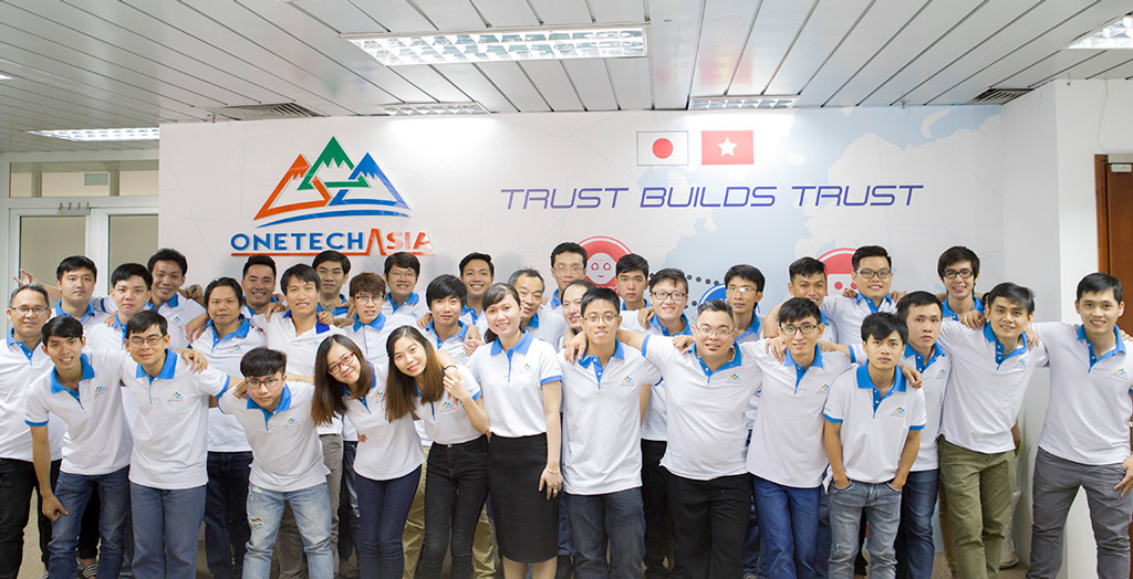 Đội ngũ nhân viên trẻ và năng động tại OneTech Asia