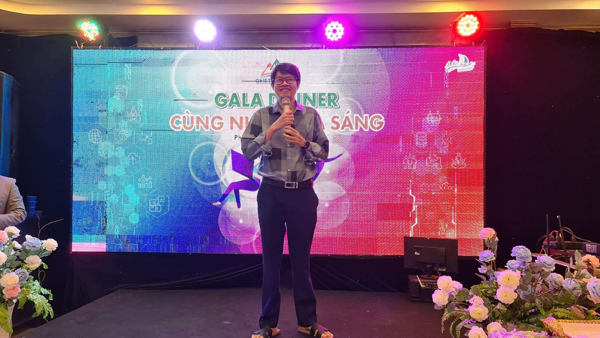  Mr Nguyễn Lâm Thảo CEO OneTech Asia tại OneTech Gala Dinner Phú Quốc 2022