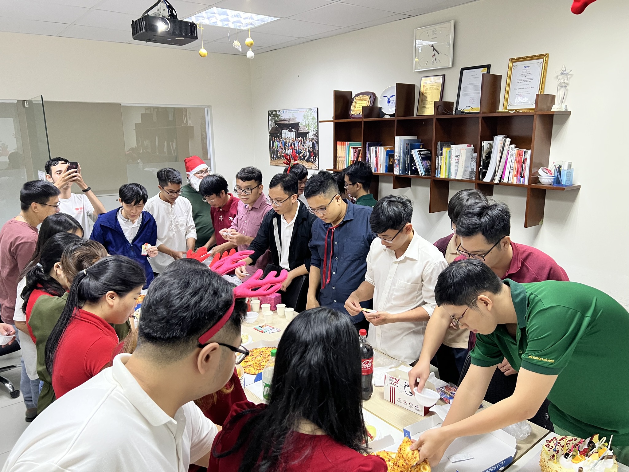 Tiệc ngọt giáng sinh và sinh nhật tháng 12