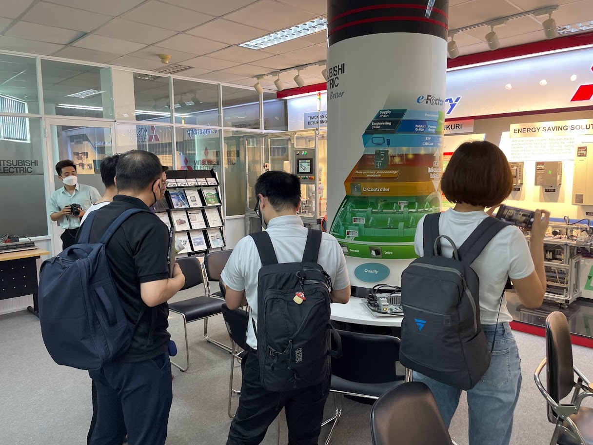 Cùng công ty Denso tham quan đối tác Trung tâm đào tạo SHTP Training Center tại Khu Công Nghệ Cao Tp.HCM