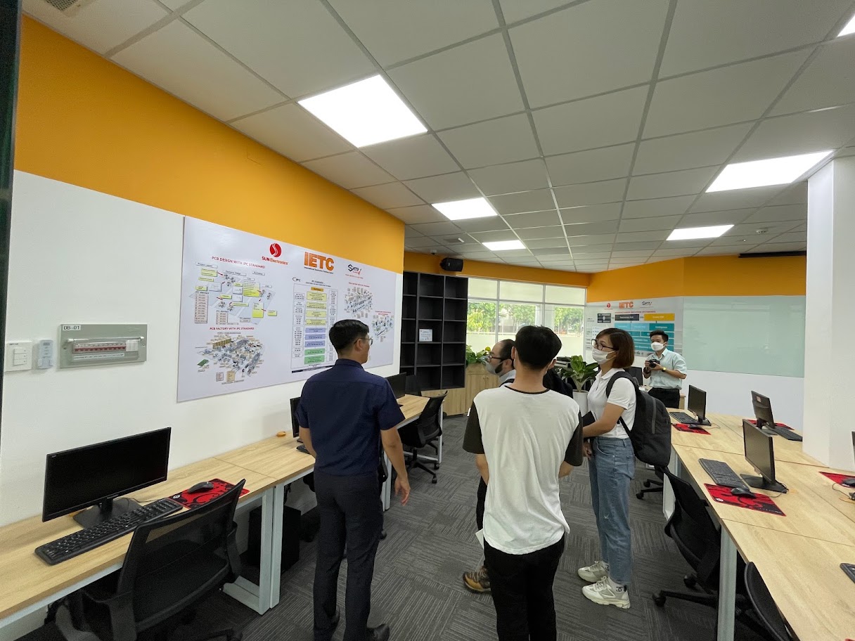 Cùng công ty Denso tham quan đối tác Trung tâm đào tạo SHTP Training Center tại Khu Công Nghệ Cao Tp.HCM