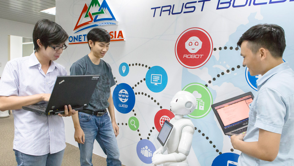 ONETECHはベトナムオフショア開発でAR/MR/VRソフトウェアの開発、AI、Iotの開発に力を入れています。