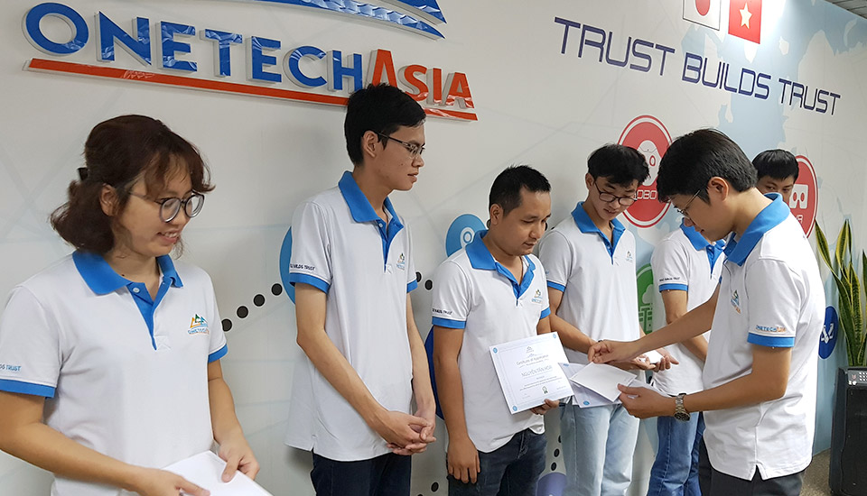 優れたエンジニアは毎月Onetech Asiaで表彰されます