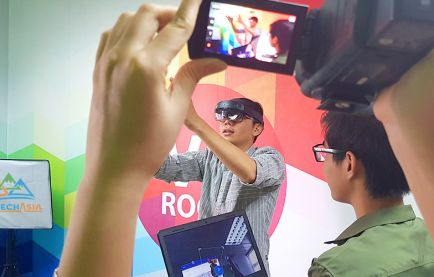 AR/VRエンジニアの人気は前年比14倍?!UNITYの人気の理由と仕事内容!
