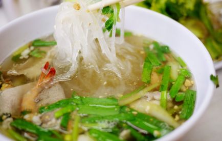 ベトナム人は麺好き！地元麺料理バンカン