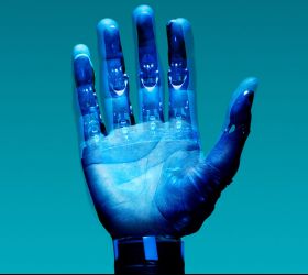 VRで遠隔存在？テレイグジスタンスの機能とは